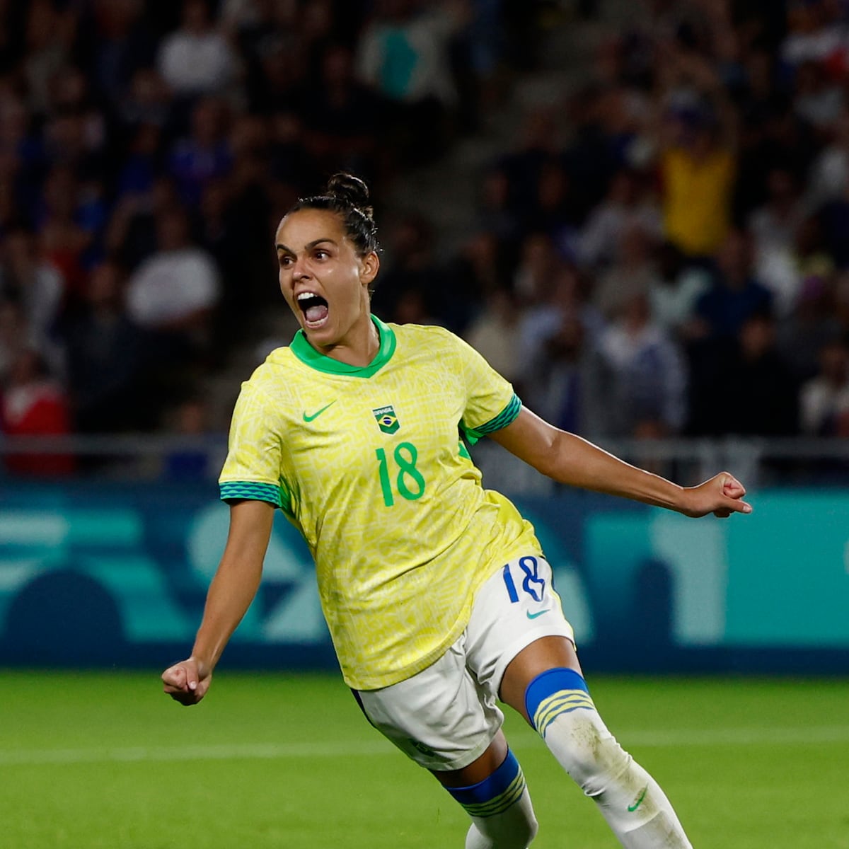 Gabi Portilho em registro de sua trajetória no futebol